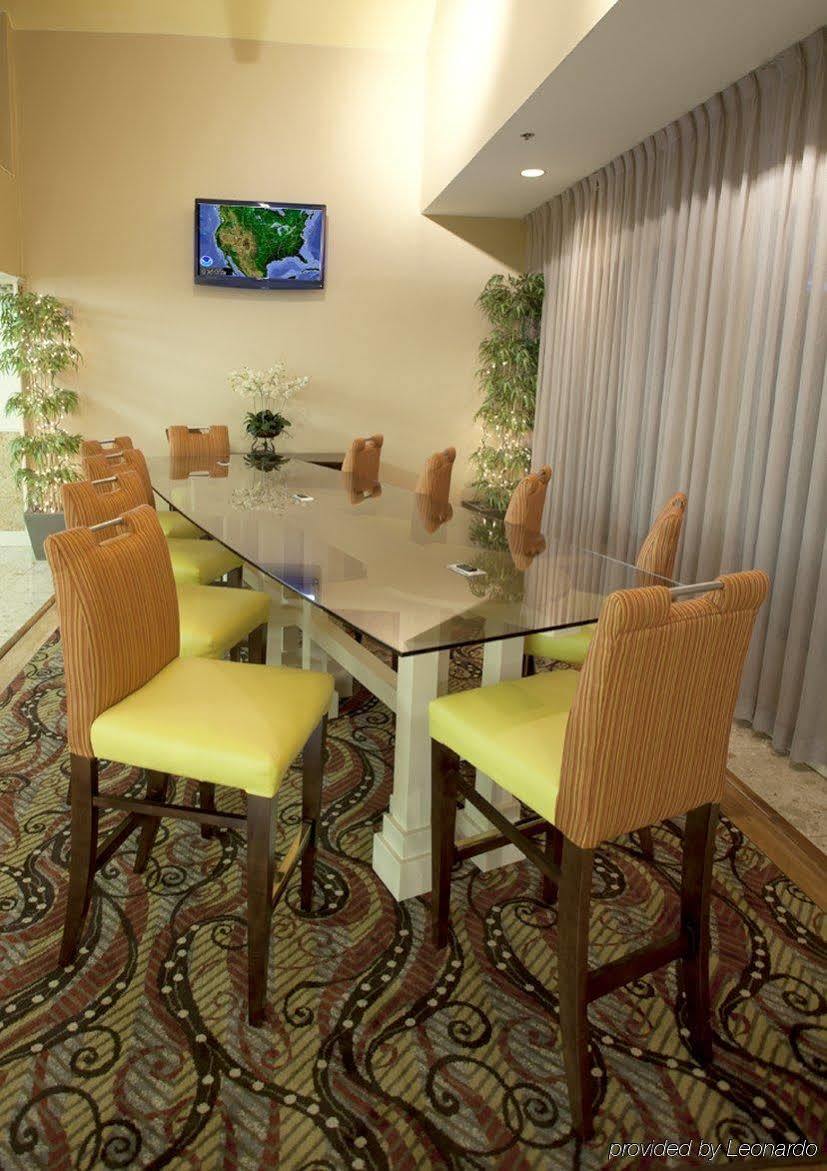 Holiday Inn Tyler - Conference Center By Ihg Kültér fotó